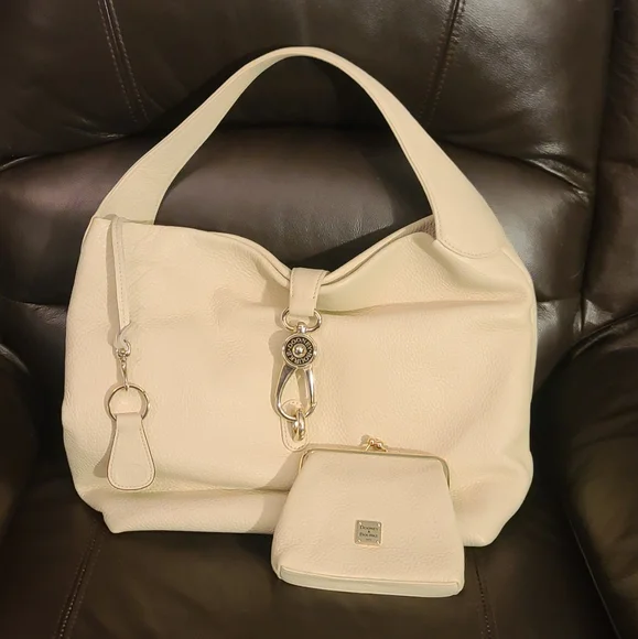 New Dooney and Bourke Purse and wallet - Picture 1 of 11